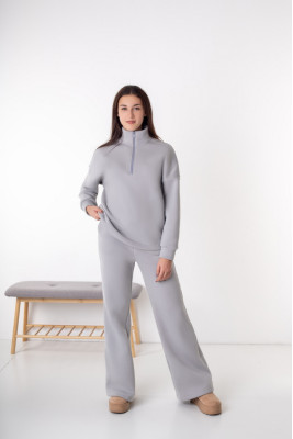 Костюм жіночий